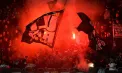 Spectacol pirotehnic la un derby din liga a treia olandeză: fanii au transformat antrenamentul echipei favorite într-un adevărat show de lumini și fum - VIDEO