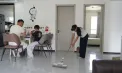 China recrutează „antrenori de roboți”: oamenii sunt plătiți să se filmeze făcând treburi casnice - VIDEO