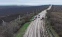 „Au promis că vor face drumul încă din 2002”. În 2026, locuitorii din Tocuz circulă tot prin gropi și glod, iar reparația celor nouă kilometri nu are un termen clar - VIDEO