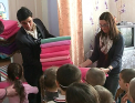 O tanara din Sipca munceste peste hotare, dar ii ajuta pe cei din tara. Planurile grandioase pentru localitatea in care s-a nascut - VIDEO