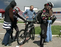 Drumuri alunecoase, adrenalina si ...mult noroi. Cum s-au distrat participantii la maratonul de mountainbiking - VIDEO