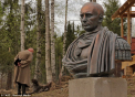 Cazacii i-au facut lui Vladimir Putin un bust din bronz. Astfel au vrut sa-i multumeasca pentru anexarea Crimeii - VIDEO
