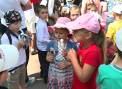 Vor sa aiba cate o tableta, sa zboare cu balonul si sa fie fericiti! Cum au fost sarbatoriti copiii de ziua lor - VIDEO