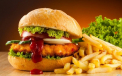 Pensionarul britanic care mananca fast-food si fumeaza 50 de tigari pe zi. "N-am nicio problema"