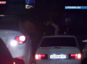 Rusii s-au razbunat? Un grup de persoane necunoscute a aruncat cu oua si deseuri in cladirea Consulatului Ucrainei din orasul Rostov pe Don - VIDEO