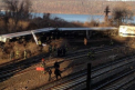 4 morti si 67 de raniti, dupa ce un tren de pasageri a deraiat la New York. 7 vagoane s-au rasturnat