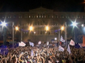 DA sau NU? Grecii de peste hotare se intorc masiv in tara pentru a-si decide soarta! Atmosfera tensionata in capitala elena - VIDEO