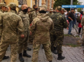 VIDEO / Focurile de arma au ajuns si in sudul Ucrainei. In Mukacevo 2 oameni au fost ucisi, iar 11, raniti. In est, luptele dintre separatisti si militarii se intesifica mai ales noaptea