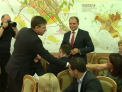 De la trasul de urechi la o strangere VIGUROASA de mana: Cum au fost surprinsi Dorin Chirtoaca si Ion Ceban, "dusmanii" din campania electorala pentru alegerile locale - VIDEO