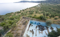 Complexul de lux, construit ca simbol al economiei moderne din Grecia, a ajuns in paragina. De ce nu vrea nimeni sa-l cumpere