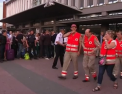 Un tanar inarmat a fost la un pas de a comite un adevarat masacru intr-un tren care circula din Olanda spre Franta. Individul a inceput sa traga la intamplare, dar a fost imobilizat la timp de 2 militari americani - VIDEO