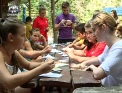 Revin acasa doar in vacanta, dar isi fac amintiri cat pentru un an intreg: Tinerii din diaspora, participantii la tabara DOR, invata despre cultura si traditiile noastre - VIDEO