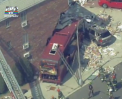 Accident grav la New York. Un autocar a intrat intr-o cladire cu 3 etaje, ranind serios 11 pasageri si un locatar - VIDEO