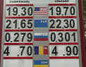 Premierul a glumit, dar casele de schimb valutar au luat-o in serios: Euro si dolarul au crescut astazi destul de evident fata de leul moldovenesc