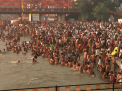 Mii de credinciosi continua sa ajunga in India pentru a participa la unul dintre cele mai mari festivaluri religioase din lume - VIDEO