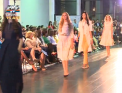 Prezentare de moda 100% autohtona: Peste 20 de designeri si-au expus colectiile de toamna-iarna 2016 la Chisinau Fashion Night - VIDEO