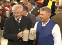 Oktoberfest- sarbatoare berii de la Munchen a inceput. Oamenii au cintat si dansat pe strazi - VIDEO
