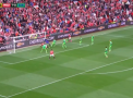 Manchester United a urcat pe primul loc in Anglia dupa ce a castigat-o pe Sunderland, scor 3 la 0, profitand de infrangerea rivalei City, 4-1 cu Tottenham - VIDEO