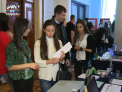 VIDEO - In goana dupa locuri de munca, sute de oameni au mers astazi la Targul de Cariere, pentru a gasi un job de vis. Ofertele companiilor