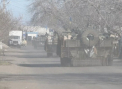 Soldatii ucraineni au inceput sa retraga tancurile si armamentul usor din Lugansk, asa cum prevede acordul semnat cu separatistii pro-rusi