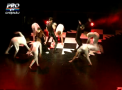 Premiera in teatrul moldovenesc: La Chisinau a fost prezentat primul spectacol fara cuvinte, SAH/MAT. Actorii s-au exprimat prin dans, acrobatie si mimica - VIDEO