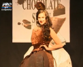 Moda dulce la Londra: Modele in tinute de ciocolata au defilat pe podium - VIDEO
