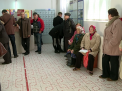 Cozi la platit facturile. Oamenii se plang ca stau la rand si cate doua ore ca sa plateasca facturile dupa ce Banca de Economii a fost lichidata - VIDEO