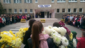 Studentul omorat la Iasi, petrecut pe ultimul drum: Sicriul cu trupul neinsufletit, depus la liceul pe care l-a absolvit baiatul - FOTO
