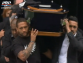 Imagini cutremuratoare de la capataiul lui Johan Lomu, pe stadionul din Noua Zeelanda: Familia, prietenii si colegii si-au luat ramas bun de la fostul star al nationalei de rugby - VIDEO