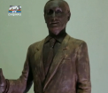 Vladimir Putin poate fi si dulce: Liderul rus, dar si cainele acestuia, au fost sculptati in ciocolata - VIDEO