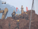 Salvatorii chinezi cauta supravietuitori dupa alunecarea de teren, in urma careia 80 de persoane au fost date disparute - VIDEO