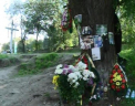 Crucile trebuie sa stea in cimitire si nu pe marginea drumurilor. Un ONG, NEMULTUMIT de instalarea crucilor pe marginea drumurilor: influenteaza negativ soferii - VIDEO