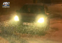 A nins mai putin, dar a viscolit mai mult. In Chisinau zapada nu a prea reusit sa se astearna. Totusi, unii soferi au avut batai de cap - VIDEO
