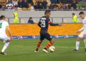 China bate recorduri: Clubul de fotbal Jiangsu, antrenat de Dan Petrescu si Emil Caras, l-a transferat pe brazilianul Alex Teixeira de la Sahtior Donetk pentru 50 de milioane de euro - VIDEO