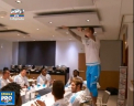 Noii jucatori ai clubului francez Olympique Marseilleau au parte de un ritual de primire in echipa - VIDEO
