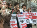Proteste de 10 minute. PSRM a pichetat ambasadei Romaniei, SUA si a centrului de informare NATO, cerandu-le sa nu sprijine guvernul de la Chisinau - VIDEO