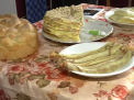 Gata cu mesele incarcate cu bucate din carne si produse lactate. Cum au profitat gospodinele in ultima zi inainte de postul Pastelui - VIDEO