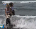 In Argentina a fost amenajata o plaja destinata exclusiv patrupezilor: Animalele de companie pot face baie in mare sau in piscina - VIDEO