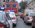 S-au facut ca nu aud si nu vad semnalele acustice si luminoase. Mai multi soferi care nu au acordat prioritate ambulantei au fost sanctionati - VIDEO