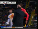 Meci spectaculos intre Italia si Spania. Momentul in care tehnicianul ibericilor, Vicente del Bosque a fost pus la pamant - VIDEO