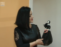 Fiecare femeie isi doreste sa fie frumoasa ca o papusa, iar unele chiar au papusi care le seamana. O femeie din Chisinau confectioneaza papusi imitand trasaturile umane - VIDEO