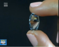 Preturi record la o licitatie de obiecte rare din Hong Kong. Cu cat a fost vandut un diamant albastru de 10 carate - VIDEO 