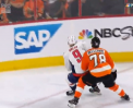 Un hocheist de la Philadelphia l-a impins pe un adversat de la Washington cu capul in bordura - VIDEO