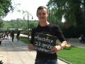 S-au cunoscut pe viu intr-un parc din capitala. Zeci de tineri au stat astazi, pentru prima data, fata in fata cu prietenii sai virtuali - VIDEO