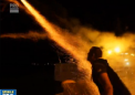Locuitorii de pe insula greceasca Chios au intalnit in acest an Pastele mai trist ca niciodata. Autoritatile au interzis "razboiul cu focuri de artificii". Totusi, unde nu s-au conformat - VIDEO