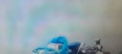 La un pas de tragedie. Bucati dintr-un balcon aflat la etajul 12 al unei cladiri au cazut peste o femeie, care se plimba cu bebelusul ei - VIDEO
