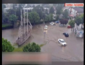 Ploaia a pus stapanire si pe Romania: in Mangalia, strazile s-au transformat in adevarate rauri, dupa ce canalizarea nu a mai facut fata ploilor torentiale - VIDEO