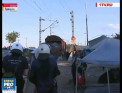 Sute de imigranti care stau blocati in tabara de la Idomeni au incercat din nou sa treaca ilegal frontiera cu Macedonia - VIDEO 