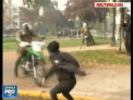 Capitala statului Chile a fost cuprinsa de violente. Zeci de studenti s-au luat la bataie cu politistii, dupa ce au protestat - VIDEO 