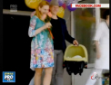 A adus pe lume o fetita, iar pentru asta sotul i-a pregatit o surpiza inedita - A organizat un flashmob chiar in fata spitalului clinic municipal nr. 1, din capitala - VIDEO